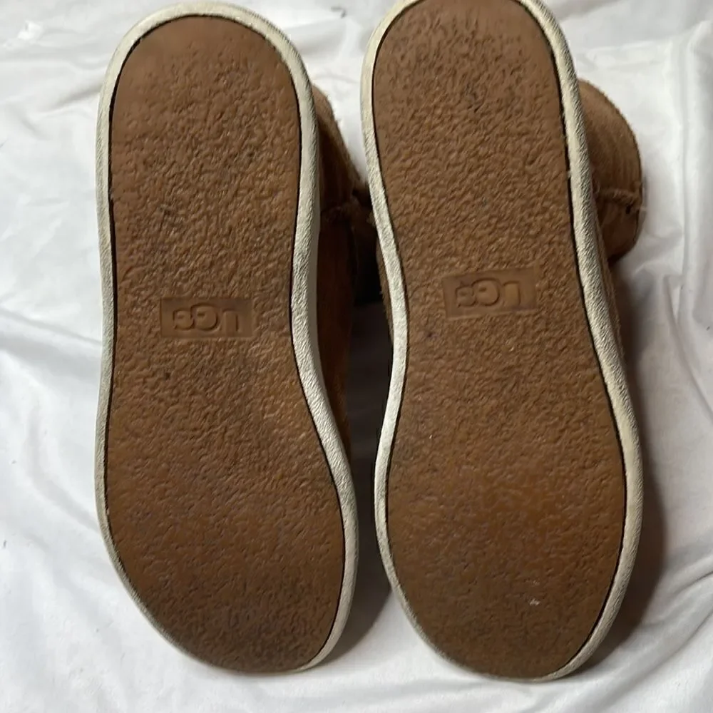 UGG Australia Mika Sheepskin Classic Sneaker Boots. Size 8.